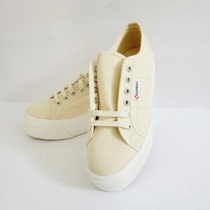 New Superga Cream Canvas Platform Sneakers Size 7,5